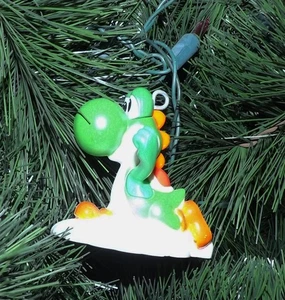 🎅🏽 FIGURA PERSONALIZADA NINTENDO SUPER MARIO BROS. YOSHI ADORNO NAVIDAD - Imagen 1 de 2