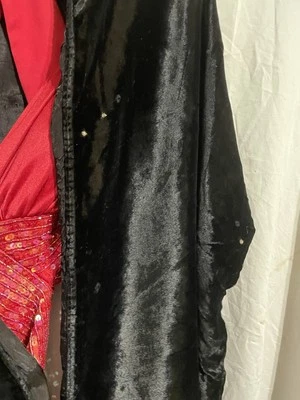 "Mantón negro de terciopelo dorado con flecos florales 21""x64"" gótico de colección" Foto 1 de 3