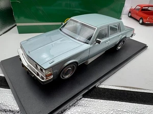 Cult 1/18 Cadillac Seville 1976 - Picture 1 of 13