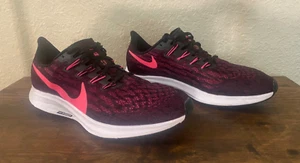 Nike Air Zoom Pegasus 36 schwarz/pink/berry Blast Damengröße 10 schön! - Bild 1 von 8