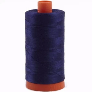 Carrete Aurifil Thread #2785 algodón azul marino muy oscuro Mako 50 wt 1422 yardas - Imagen 1 de 1