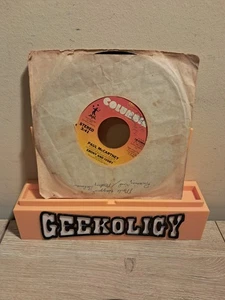 Paul Mccartney Stevie Wonder Ebony And Ivory/Rain Clouds 1982 Columbia 45 - Picture 1 of 4