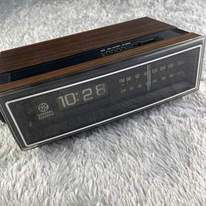 Vintage GE Flip Clock Radio Alarm Walnut Grain 7-4305C 80s For Parts or Repair - Picture 1 of 15