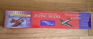 Dumas 214 Staggerwing Flying Model Aircraft Kit NOS Factory Sealed - Bild 1 von 4