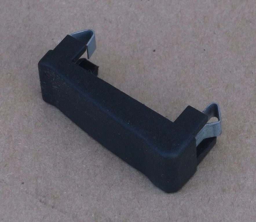 Salpicadero derecho audi c4 100/a6 en blanco (1992-1997) Foto 1 de 1