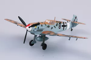 Easy model 37277 - 1/72 WWII Messerschmitt Bf109E-7/Trop - 2/Jg27 - New - Picture 1 of 1