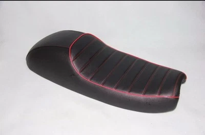 Asiento moto 26.5" Triumph Bonneville T100 Thruxton Scrambler SE 2001-2016 Foto 1 de 4