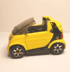 RARE 2001 Smart Fortwo Coupe Autobahn Yellow 1:52 MB561 Smart Car - Picture 1 of 7