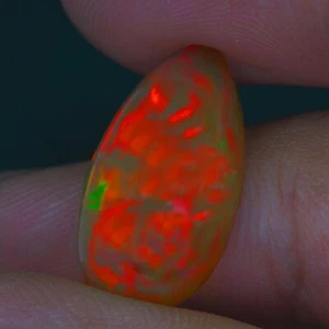 7.32 CT Reddish Fire Opal ! Northern AURORA Light Pattern Natural White Opal Cab - Picture 1 of 6