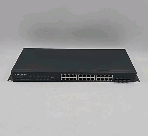 TP-Link JetStream 24-Port Gigabit Smart Switch T1600G-28TS w/ Rack Ears - Picture 1 of 2