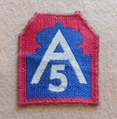 PARCHE ORIGINAL DE LA SEGUNDA GUERRA MUNDIAL DEL QUINTO EJÉRCITO DE EE. UU. - HECHO TEATRO ITALIANO Foto 1 de 2