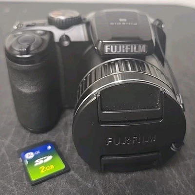 FujiFilm FinePix S4830 16MP 30x Zoom Digital Camera, Black, Tested - Image 1 of 4