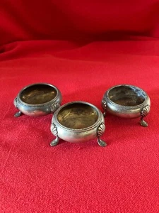 1881 hallmarked , Martin Hall & Co, London TRIPLET silver salt cellars no liners - Picture 1 of 4