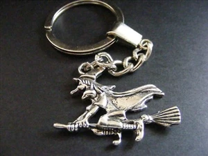 WITCH RIDING BROOM 🔮SILVER PLATED KEY RING/clear resealable pouch - Picture 1 of 12
