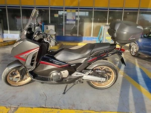 Honda Integra 750 S ABS - Imagen 1 de 17