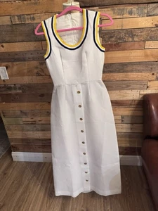 NWT Vintage 1960s-1970s Junior Aim Tennis dress White With gold ButtonMod Preppy - Picture 1 of 11