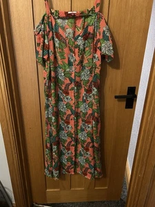 Lovely Joe Brown cold shoulder short sleeve floral dress size 14. - Picture 1 of 4