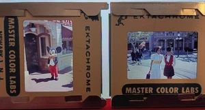 Lotto 36 diapositive a colori 1970 foto vacanze famiglia Disneyland Topolino - Foto 1 di 9