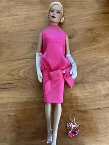 Regina Wentworth UFDC 2005 Tonner Puppe im rosa Kleid Schmuck Handschuhe Schuhe wie abgebildet - Bild 1 von 13