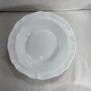 Mikasa White French Countryside Stoneware Vegetable Bowl Scallop Edge 9.75” - Picture 1 of 6