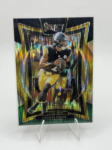 2024 Panini Select Concourse Justin Fields #74 Nero e Verde Shock Prizm - Foto 1 di 2