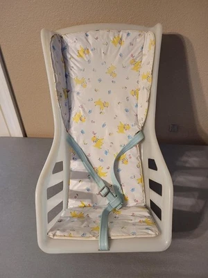 Asiento infantil vintage - silla de alimentación - utilería Foto 1 de 4