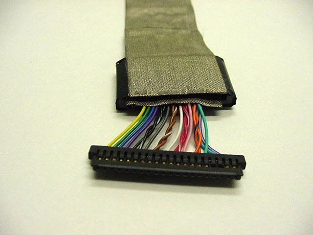 Dell OEM Inspiron 7000 7500 LCD Flex Cable 15 XGA 650KP - Image 1 of 1