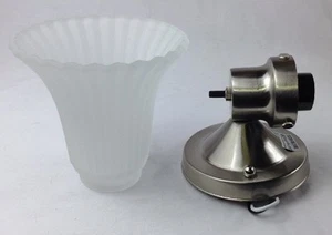 DESIGN HAUS WANDHALTERUNG SATINIERTES NICKEL MIT MATTIERTEM FLÖTENGLAS 504977 KOSTENLOSER VERSAND - Bild 1 von 6