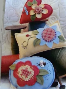 NOP 2004 Bird Brain Designs #338 Big Flower Pin Cushions Retro - Picture 1 of 4