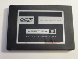 OCZ Vertex 3 VTX3-25SAT3-240G 240GB 2.5" in SATA III SSD Solid State Drive - Picture 1 of 2