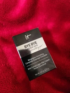 It Cosmetics Bye Bye Under Eye Concealing Pot Shade Warm Deep, 5g - Picture 1 of 3