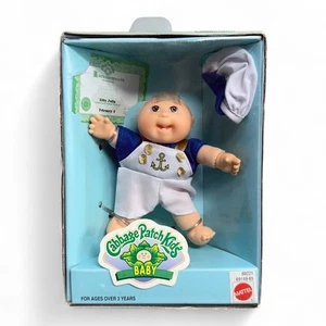 Cabbage Patch Kids Abby Julia 2 febbraio bambino da collezione, nuovo con scatola, Mattel 69221 vintage 1997 - Foto 1 di 5