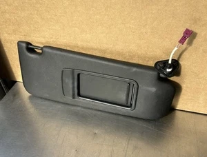 ✅2007-2013 Bmw 335i Right Passenger Sun Visor Mirror Sunvisor Black #1202 - Picture 1 of 6