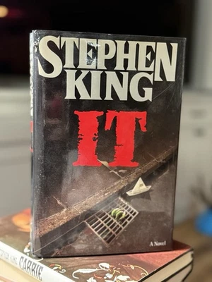 Stephen King IT First Edition 1st Print Viking 1986 Hardcover Dust Jacket - Image 1 of 4