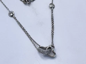 18ct White Gold 16" Cubic Heart Necklace. Goldmine Jewellers. - Picture 1 of 6