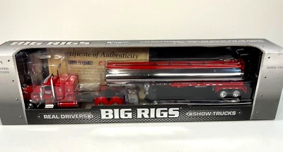 Wayne Transports Big Rig Peterbilt 389 DCP First Gear 1/64 卡车 #69-2000 — 第 1/2 张图片