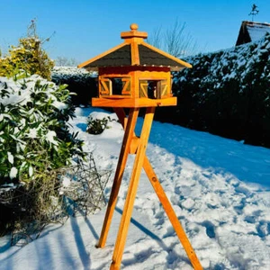 DARLUX Vogelfutterhaus XL Sechseck Vogelhaus+ Ständer Futterstelle Braun/Schwarz - Bild 1 von 5