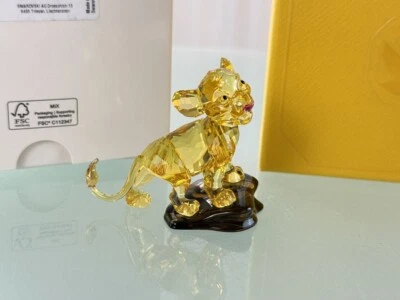 Figura Swarovski 5681811 Disney El Rey León Simba 6 Cm. Artículo nuevo Foto 1 de 4
