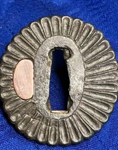 Japanese Short Sword Guard of Iron Tsuba EDO Period From JAPAN Rare High quality - Picture 1 of 8