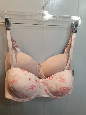 Sujetador convertible con aros de 5 vías de encaje rosa/floral Laura Ashley de 2 piezas Foto 1 de 4