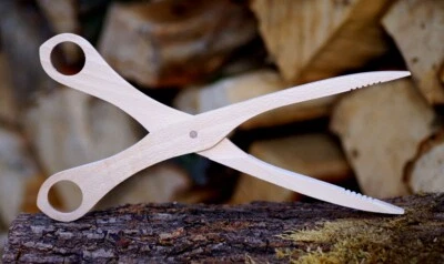 Schere aus Buchenholz Gurkenzange Grillzange Krautzange Holz Zange Küche Holz - Bild 1 von 4