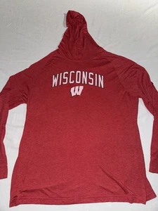 Wisconsin Badgers Colosseum Athletics T-Shirt Hoodie Red Mens XXL NWOT! - Picture 1 of 3