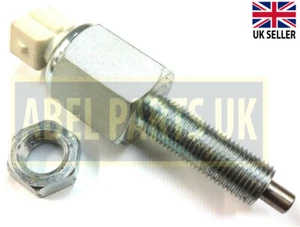 JCB REPUESTOS - INTERRUPTOR FRENO PIE BLANCO PARA JCB (REFERENCIA Nº701/80191 O 701/72600) - Imagen 1 de 3