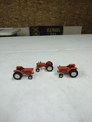 Ertl 1/43 Scale Allis Chalmers Tractors Lot Of 3 D19 D21 - Image 1 of 4