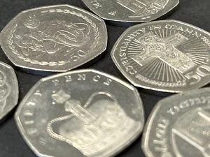 Monedas conmemorativas de 50p - Isla de Man - Selecciona la tuya propia - Imagen 1 de 9