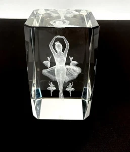 Ballerina CRYSTAL CUBE FERMACARTE IN VETRO INCISO AL LASER 3"x2" - Foto 1 di 3