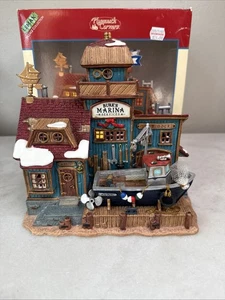 Lemax Village Collection Burk's Marina Porzellan beleuchtetes Haus 2002 Neu in OVP #25642A - Bild 1 von 10