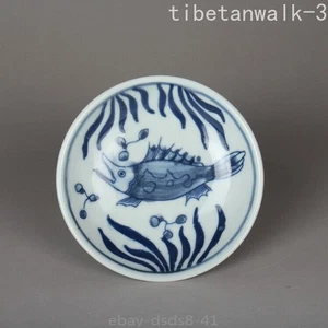 3,3" IN cinese Qing blu bianco porcellana forno popolare animali pesce piatto alghe - Foto 1 di 8