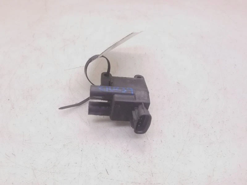 1999 TOYOTA RAV 4 2.0L IGNITION COIL 90080-19007 - Imagem 1 de 4