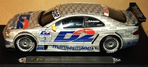 Maisto 1/18 Mercedes CLK-DTM 2000, DC Mannesmann, Arcor, Mobil 1, plateado y soporte - Imagen 1 de 10